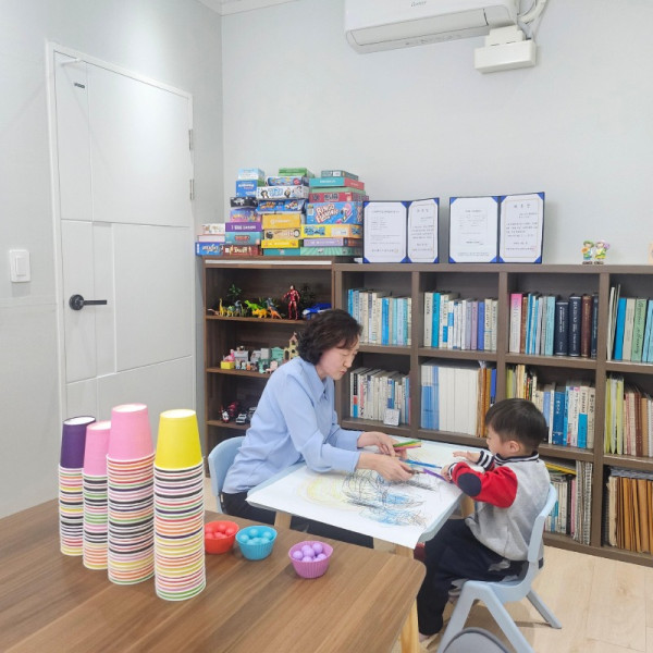 4-3.+부모와+자녀의+마음에+따뜻한+온기를+채우다_자녀마음사랑-음악극모래놀이+상담.jpg