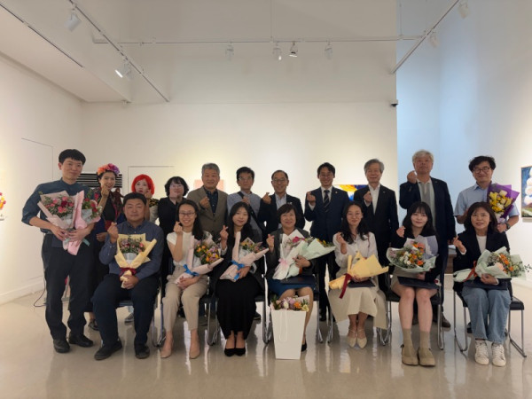 [1002]1.사진자료(제50회 사제동행 교원미술교육연구발표전 성황리 개최)(2).jpg