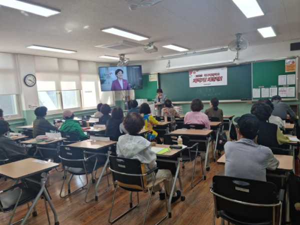 대구시교육청, 대구내일학교 성인문해학습자 입학·진급식 개최-1.jpg